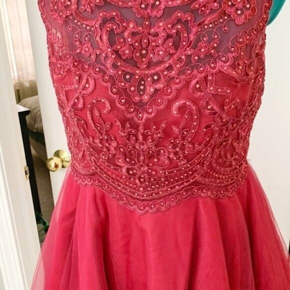 Homecoming Prom Party Sleeveless Beaded Lace Floral Tulle Lined Skater Dress - Picture 7 of 13